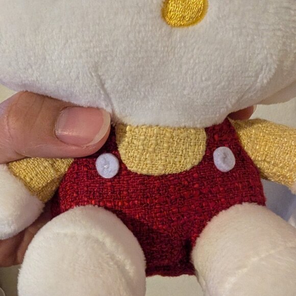 Hello Kitty 6.5" Tweed STyle Plush - Round 1 Exclusive - Picture 3 of 4